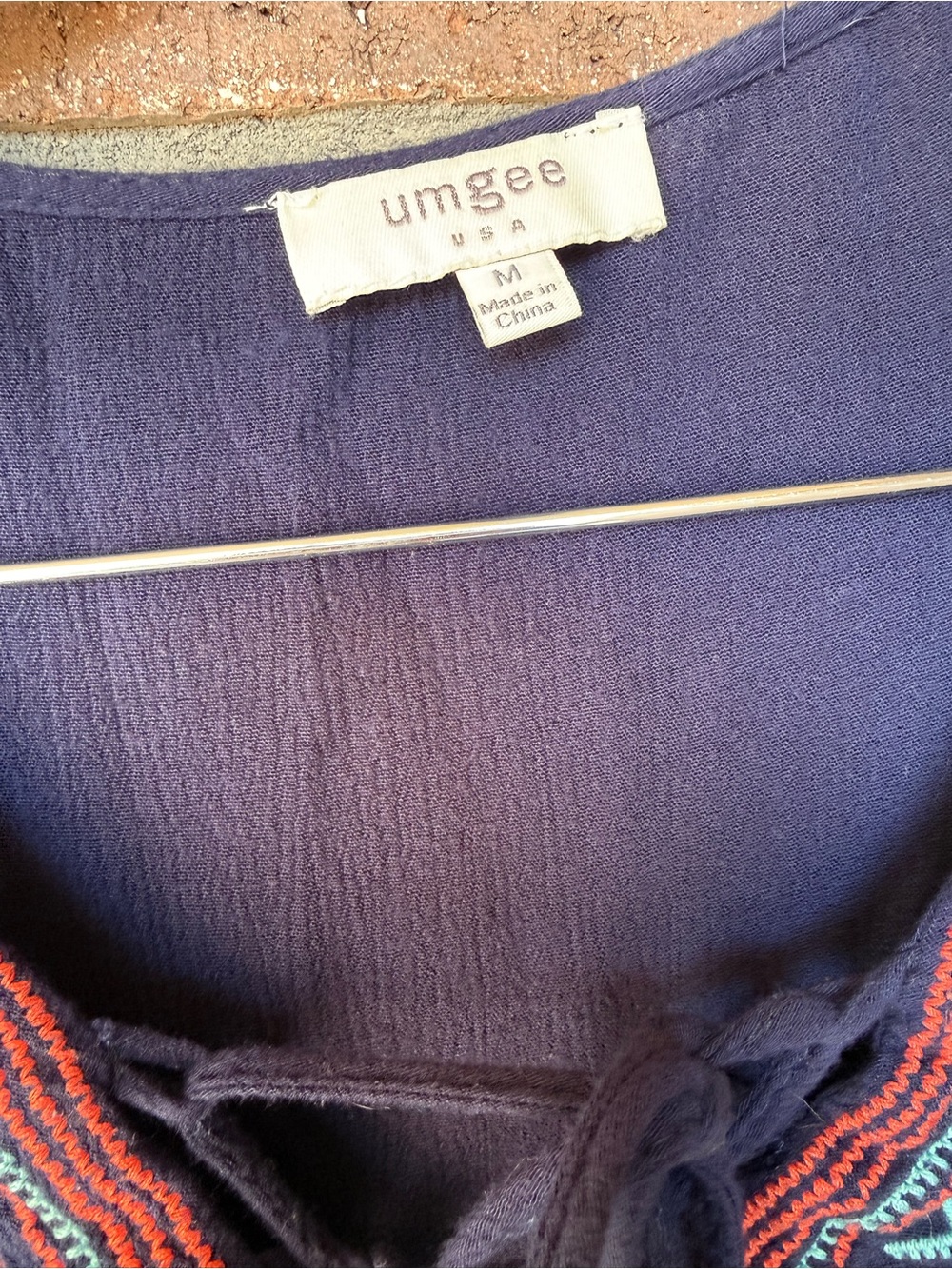 Umgee Navy Embroidered V-Neck Peasant Top Size Medium - Picture 4 of 7